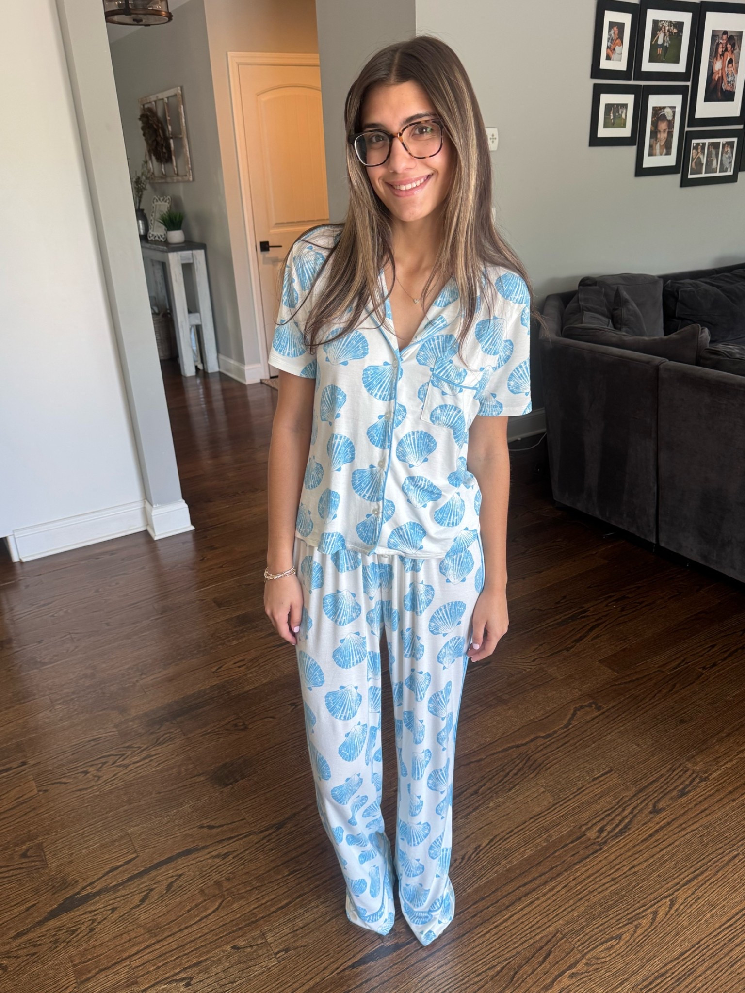 Aerie seashell pajamas 
She’s wearing xxs

#LTKgrwm #LTKootd
