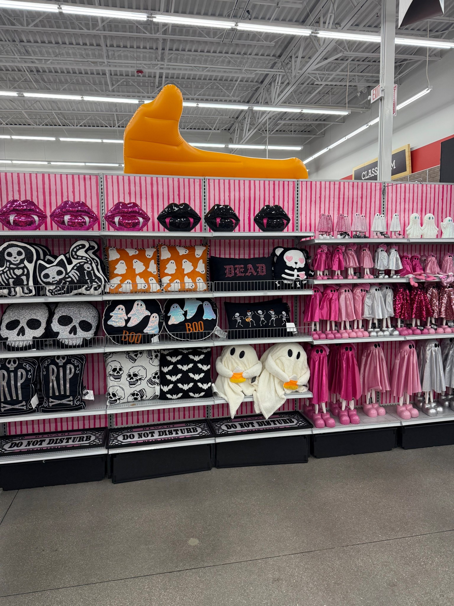 Just spotted the cutest new Halloween decor at Michaels—so many spooky, whimsical, and new pieces perfect for getting your home ready for the season! From haunted houses to velvet pumpkins, it’s all giving major fall vibes and selling fast.

Halloween decorations, Michaels Halloween 2025, Halloween home decor, spooky season finds, fall decorations, Halloween mantle decor, Halloween entryway, affordable Halloween decor, indoor Halloween decorations, Michaels seasonal decor

#LTKParties #LTKHome #LTKSeasonal