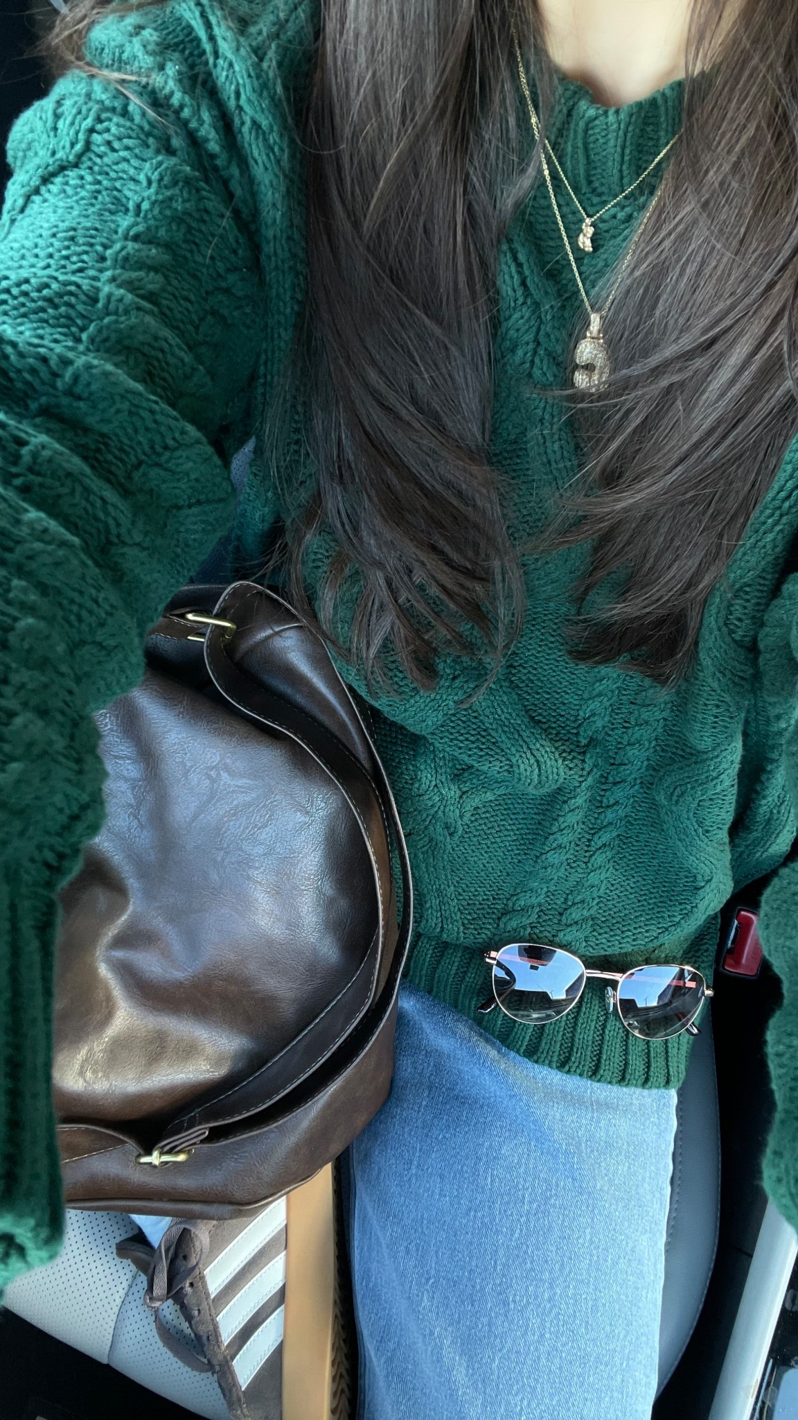 perfect fall ootd 🌲☕️🧦 #greensweater #fauxhobobag #fauxleatherbag #fallootd