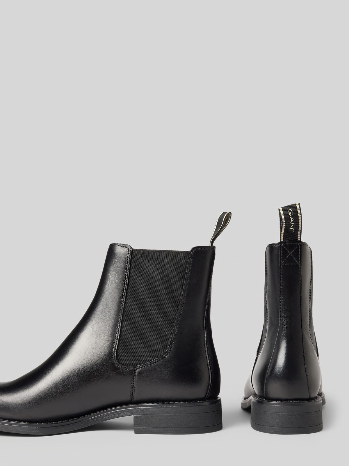 Chelsea Boots aus Leder mit Label-Detail Modell 'Fayy' in black | Peek & Cloppenburg* Düsseldorf DE