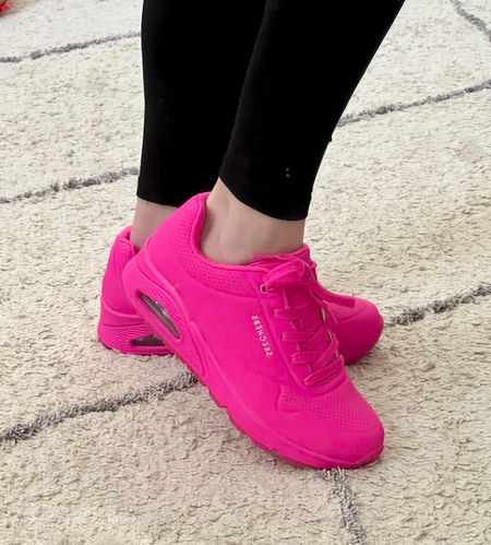 Pink sketcher sneakers, fit true to size

#LTKsalealert
