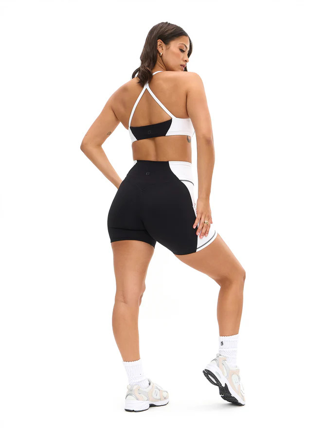 Aurora Sports Bra - Onyx Black and White | Buffbunny