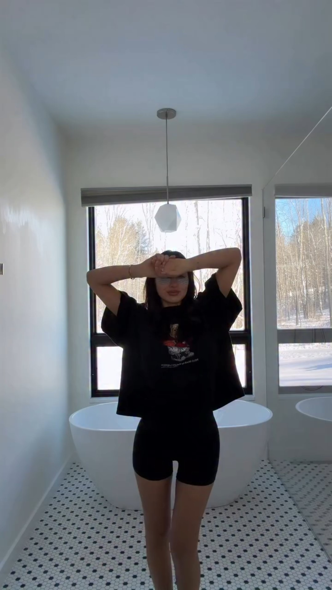 winter glam❄️

#winter #makeup #makeuptutorial #glam