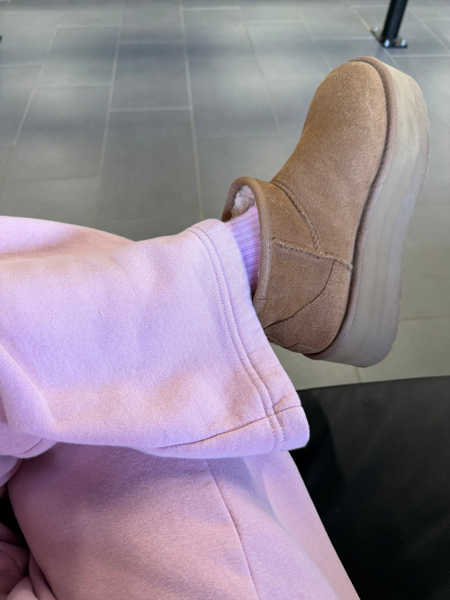 Ugg boots tts
OOTD size m

#LTKootd #LTKFindsUnder100 #LTKFindsUnder50