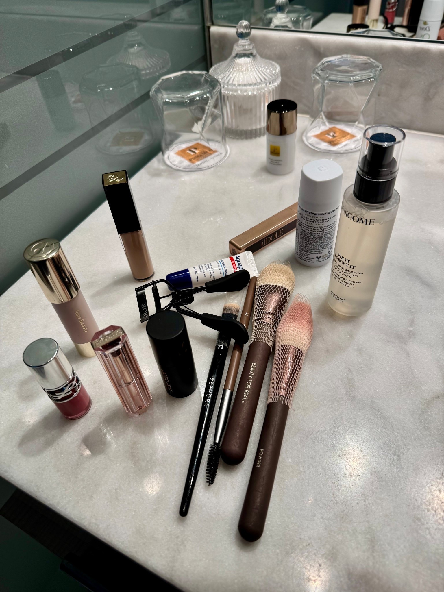 This is the little beauty kit I carried with me while I was traveling — simple, clean, and perfect for everyday looks.✈️👛


#LTKSaleAlert #LTKBeauty #LTKCyberWeek