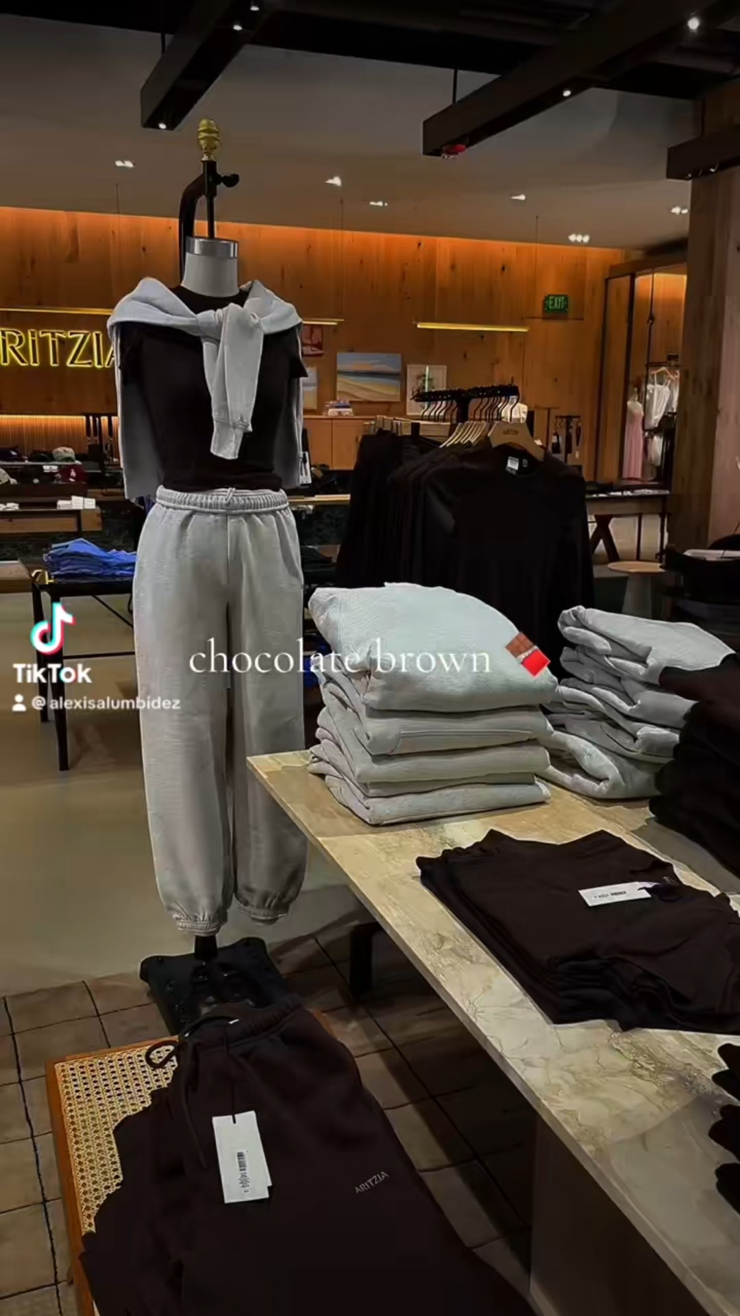 Mocha season hits different 🤎🍂🎃 Aritzia’s Sweatfleece is the ultimate October essentials cozy, chic, and perfectly soft for fall layering 👢🍁🕸️. Whether running errands or sipping a PSL ☕, this rich brown keeps every look elevated but effortless. You’ll reach for it all month long! 

#Aritzia #Sweatfleece #FallFashion #CozyStyle #RichMochaBrown #OctoberVibes #AutumnLayers #OOTD #ChicAndCozy #PumpkinSpiceSeason #LayeringSeason #StyleInspo

#LTKHalloween #LTKSeasonal #LTKU