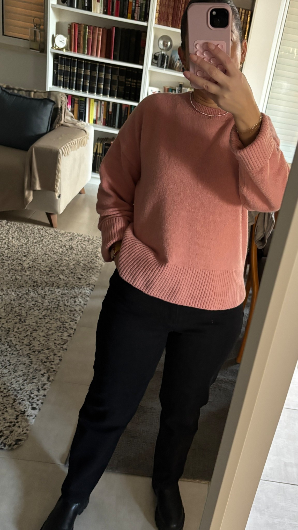Comfy jeans and cozy knits 

#LTKootd #LTKdayinmylife #LTKFindsUnder100