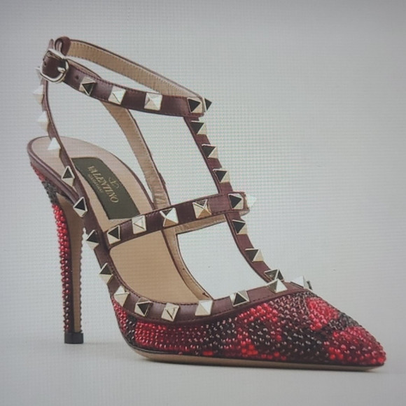 VALENTINO GARAVANI  Camouflage Rockstud Pumps. | Poshmark