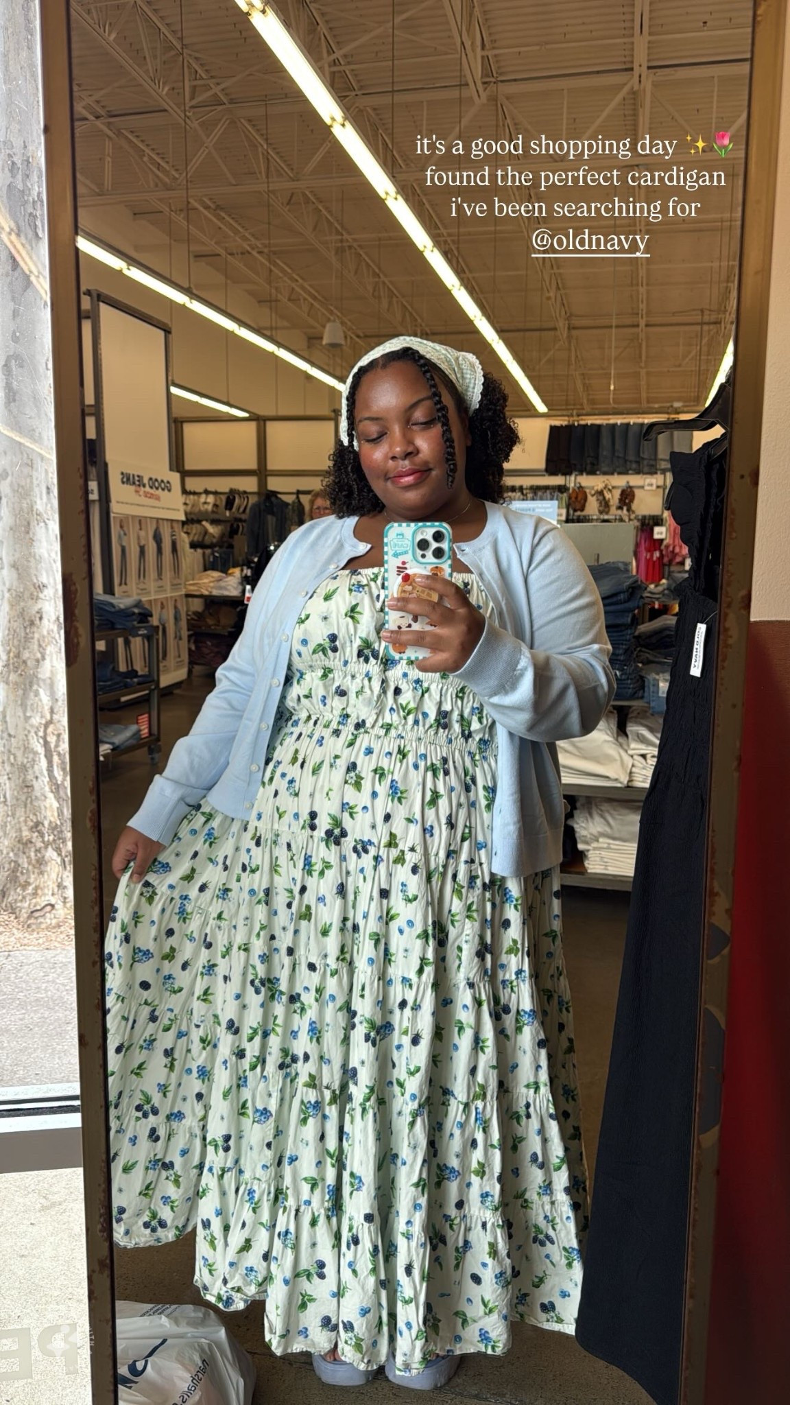 find the perfect light weight caridgan at old navy today. their entire spring collection has been perfect. #cozy #springootd 

#LTKPlusSize #LTKSaleAlert #LTKFindsUnder50