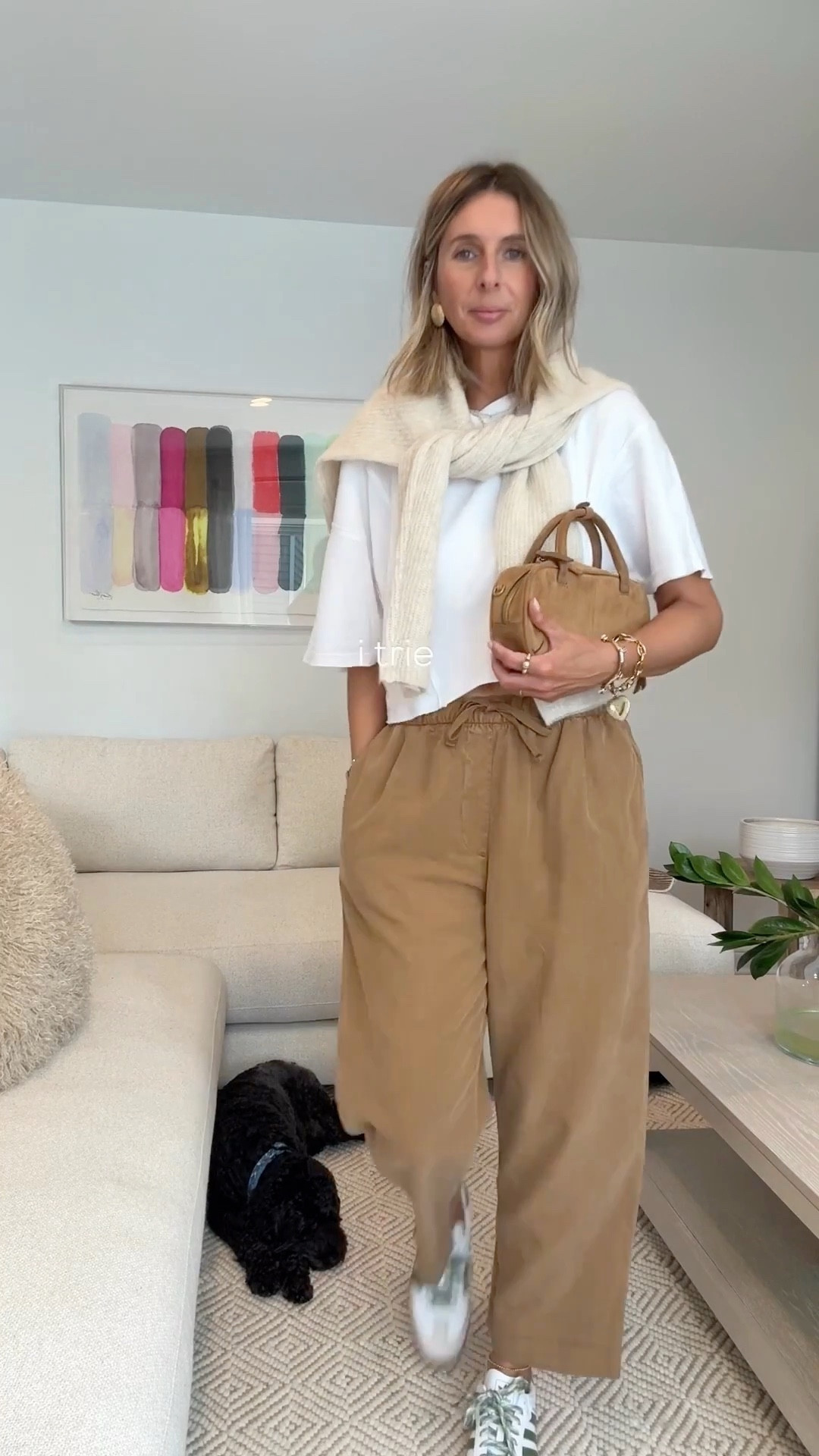 if you aren’t ready for fall right now…keep on scrolling. if you are…look at these pants!!! 😍

i know it’s early, and i’m sooooo not ready for summer to be over (we’re on the best part right now!), but i don’t want you to miss out on these! 

fyi…my video is a better representation of the pants than on the website. there goooood!  

wearing a small in the pants and the tee. sweater is a medium. 

ty for being here! 😚


fall style. neutral look. brown pants. fall outfit. fall colors. effortless style. comfy pants. 

#LTKStyleTip #LTKShoeCrush #LTKOver40
