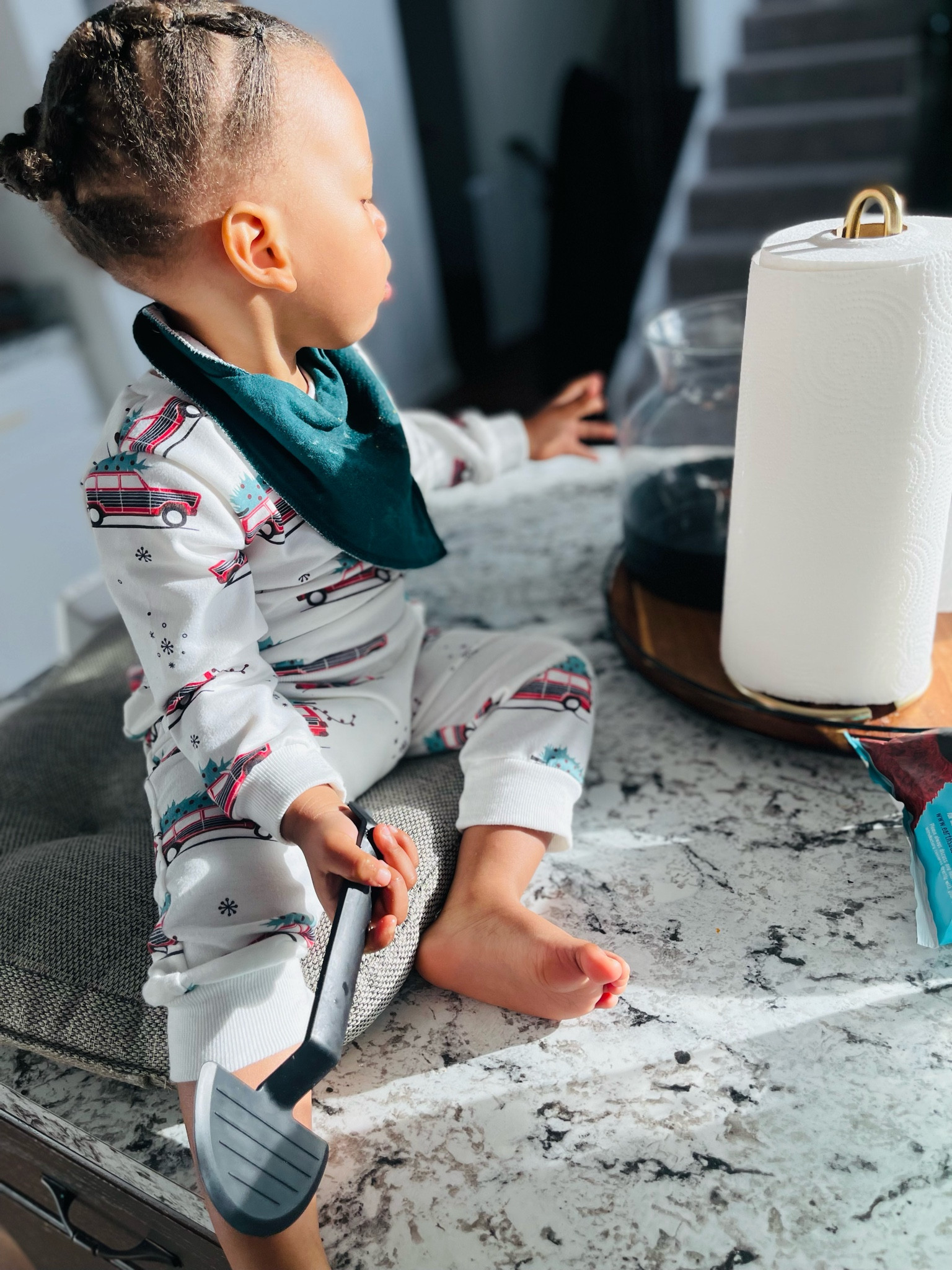 Christmas Eve ready with the most comfy Christmas sweatsuit. 

#toddlarfashion
#christmaspajamas

#LTKkids #LTKbaby #LTKHoliday