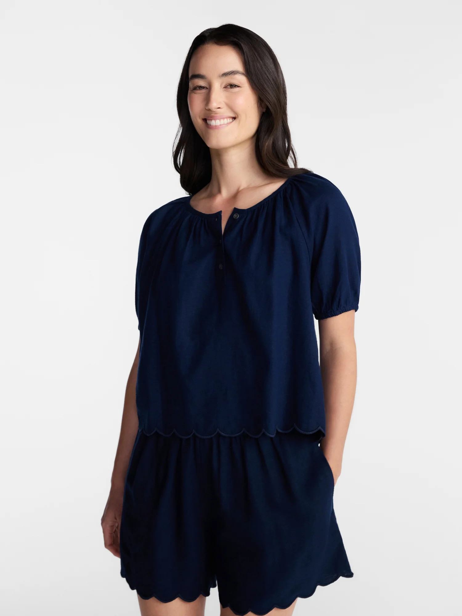 Time and Tru Women's Linen Blend Blouse with Scalloped Hem, Sizes XS-XXXL | Walmart (US)