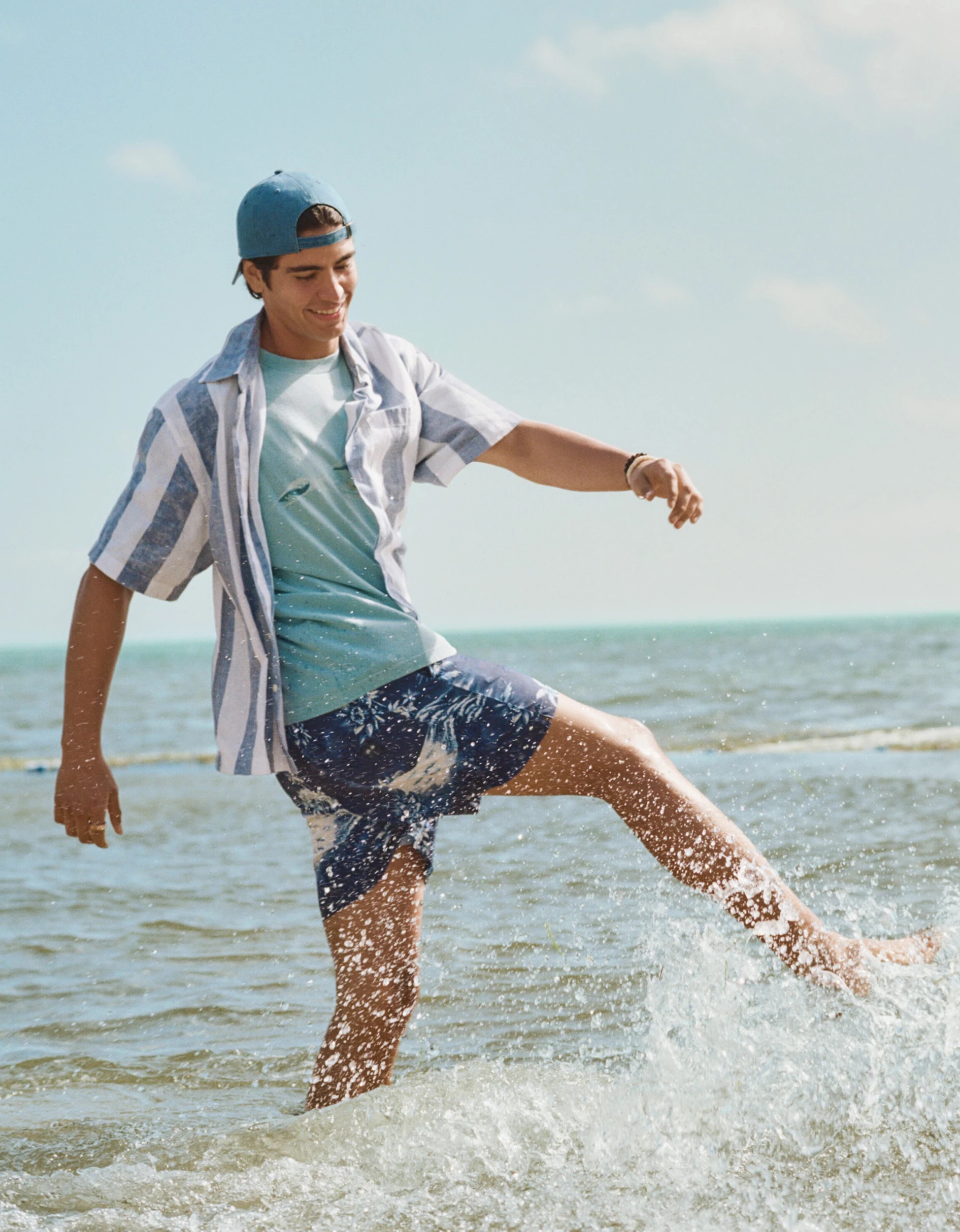 AE Standard Fit Linen-Blend Button-Up Shirt | American Eagle Outfitters (US & CA)