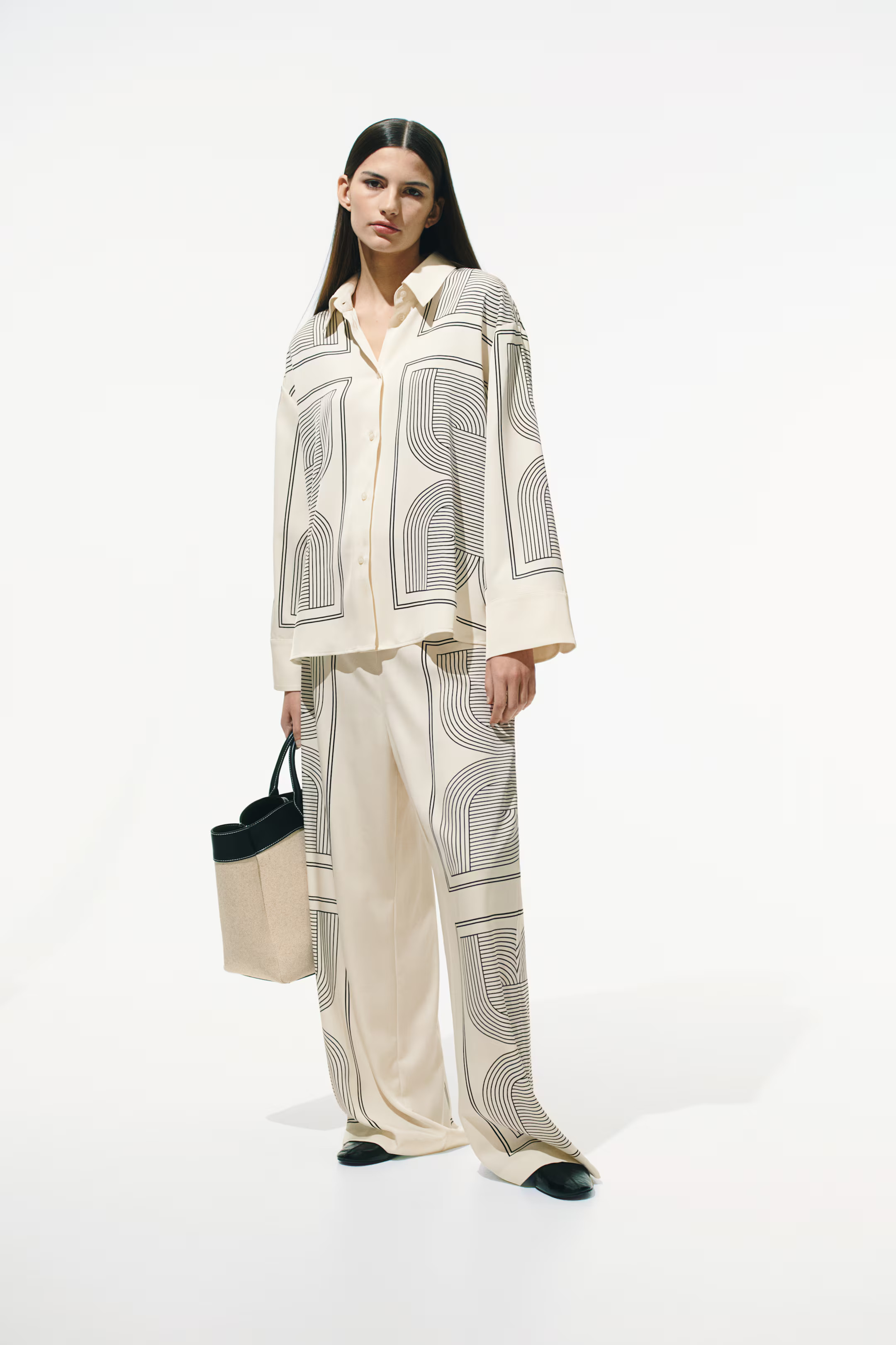 Straight trousers | H&M (UK, MY, IN, SG, PH, TW, HK)