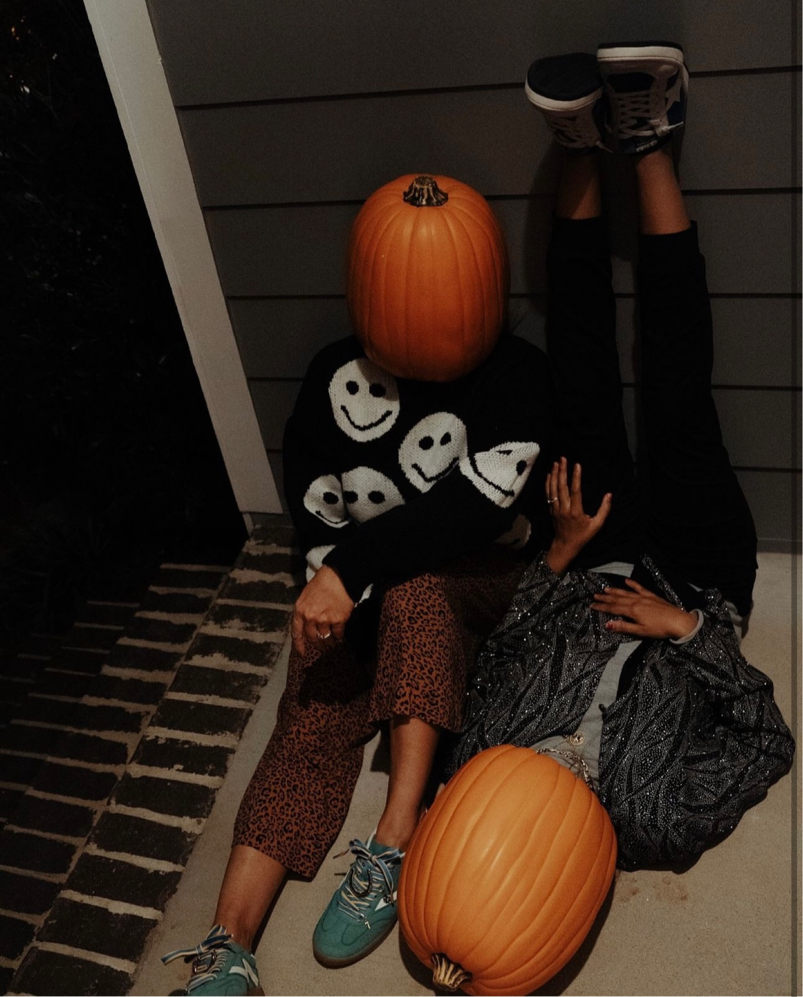 Moody vibes 🎃👻✌🏼

#LTKHalloween #LTKHoliday #LTKStyleTip