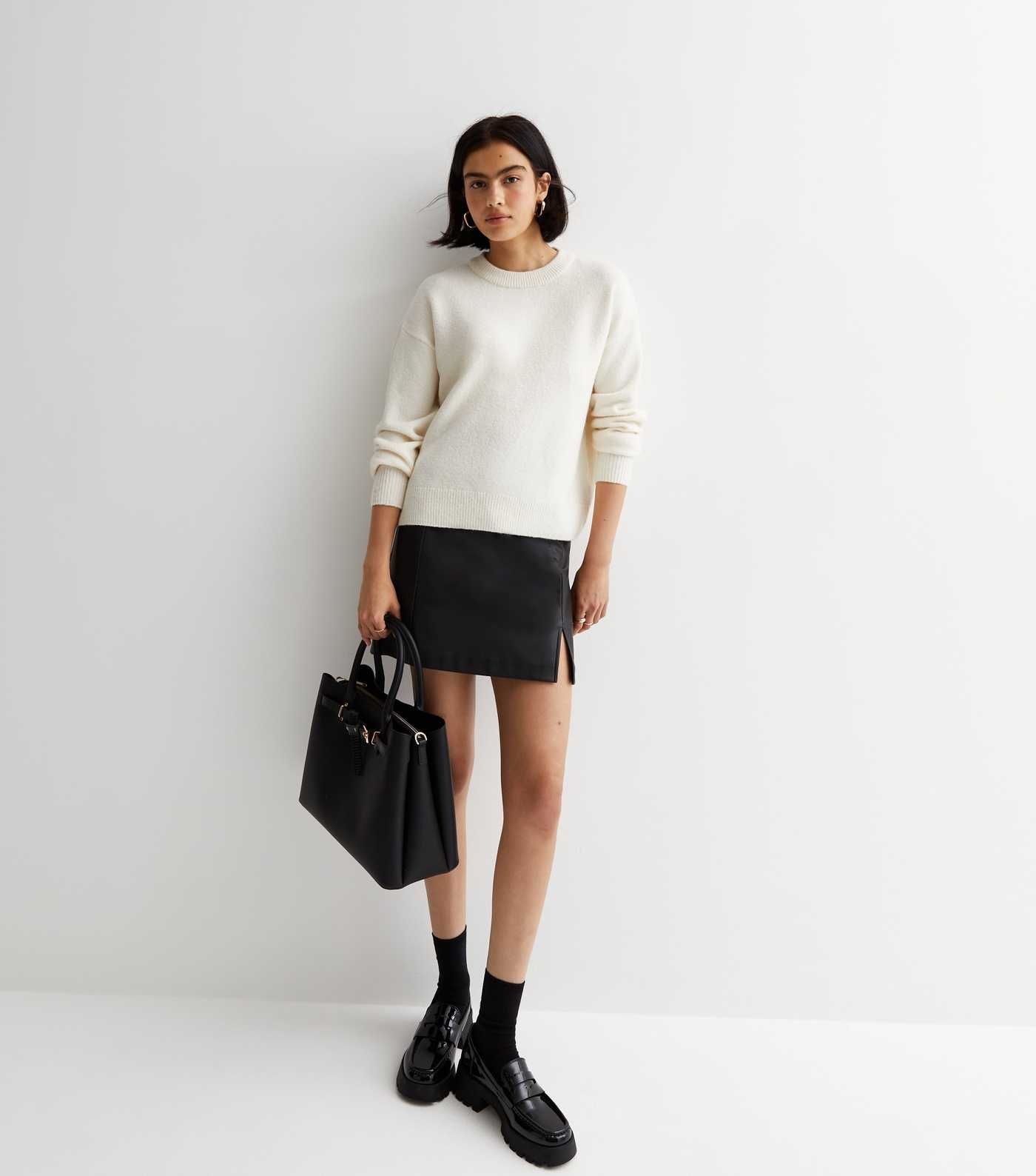 Off White Knit Crew Neck Jumper
						
						Add to Saved Items
						Remove from Saved Items | New Look (UK)