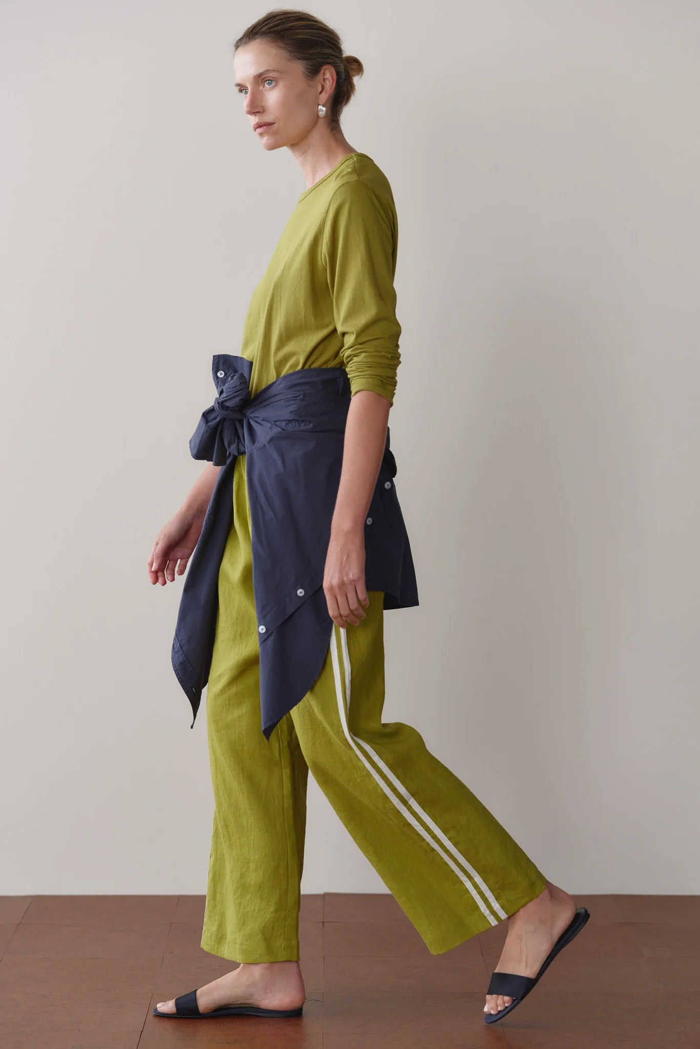 The Linen Crop Stripe Pant | DONNI.