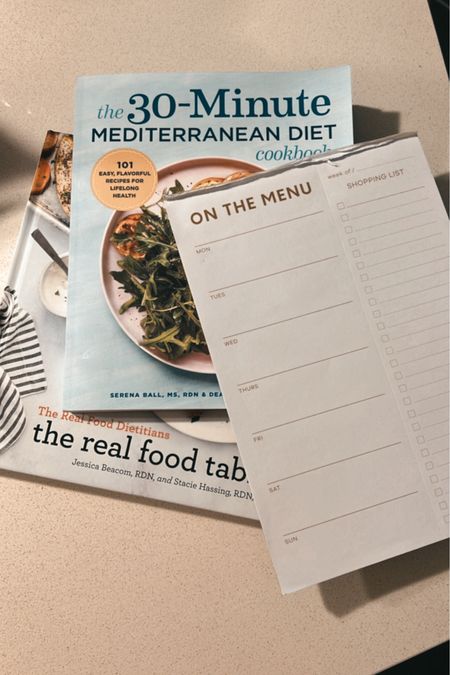 my meal planning necessities🍴 i love this grocery shopping list + these books have recipes that are super easy + sooo delicious!