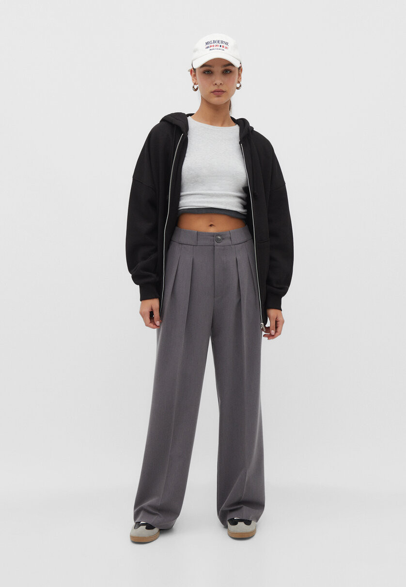 Pantalon habillé à pinces - Mode femme | Stradivarius France | Stradivarius (FR)