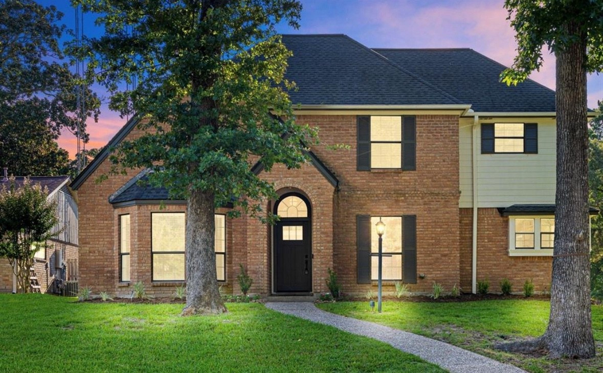 New house fixtures! 

#LTKFindsUnder100 #LTKHome #LTKStyleTip