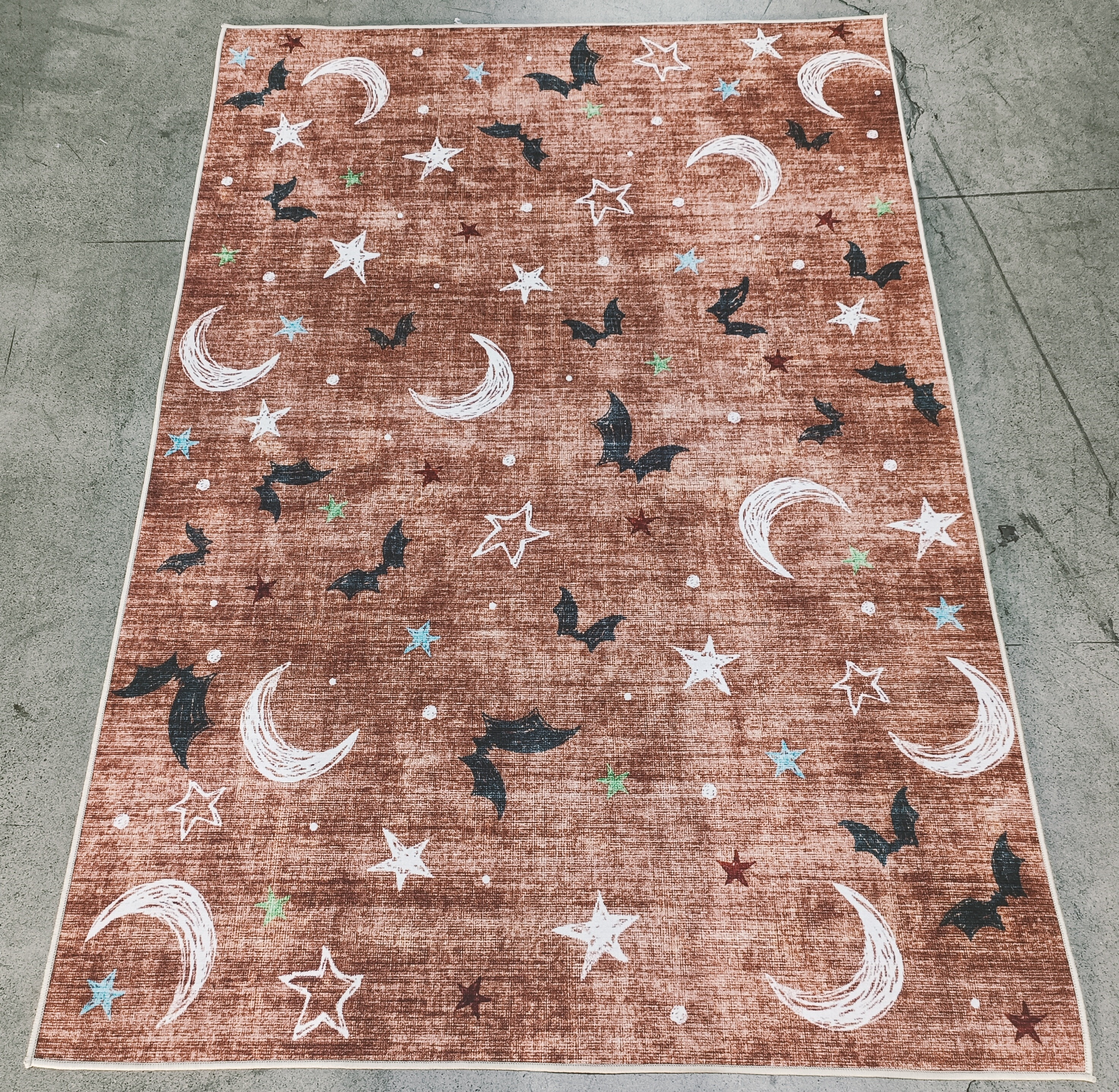 GERTMENIAN 3 x 4 (ft) Loomed Polyester Orange Bats Rectangular Indoor Animal print Spot Clean Only Pet Friendly Area rug | 27120 | Lowe's