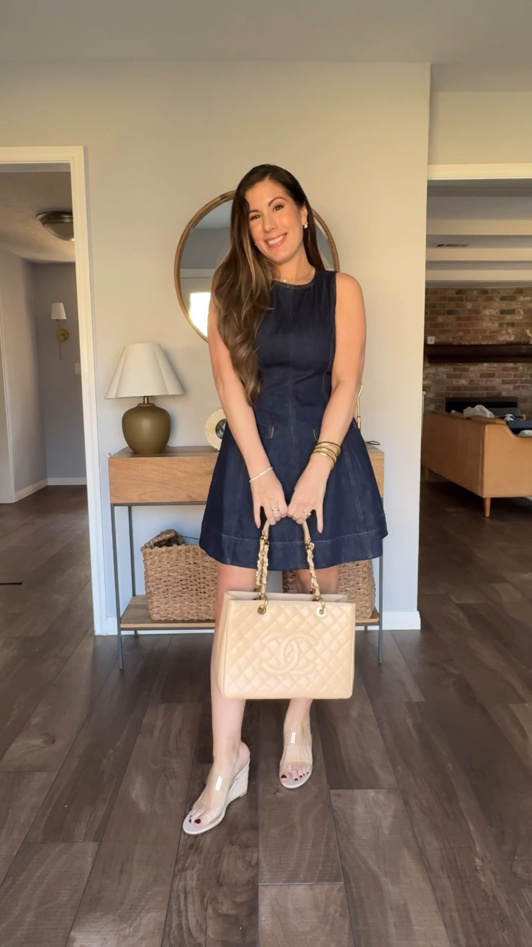 #AD Vivrelle handbags I’m loving!! Use code MARIAMUNOZ for your first month free! 

#LTKWedding #LTKValentine #LTKOver40