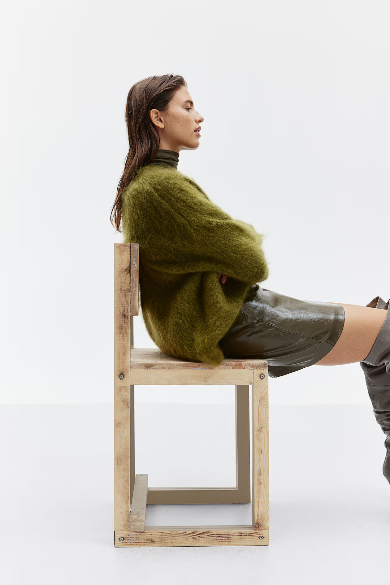 Oversized Mohair-Blend Sweater - Round Neck - Long sleeve - Olive green - Ladies | H&M US | H&M (US + CA)