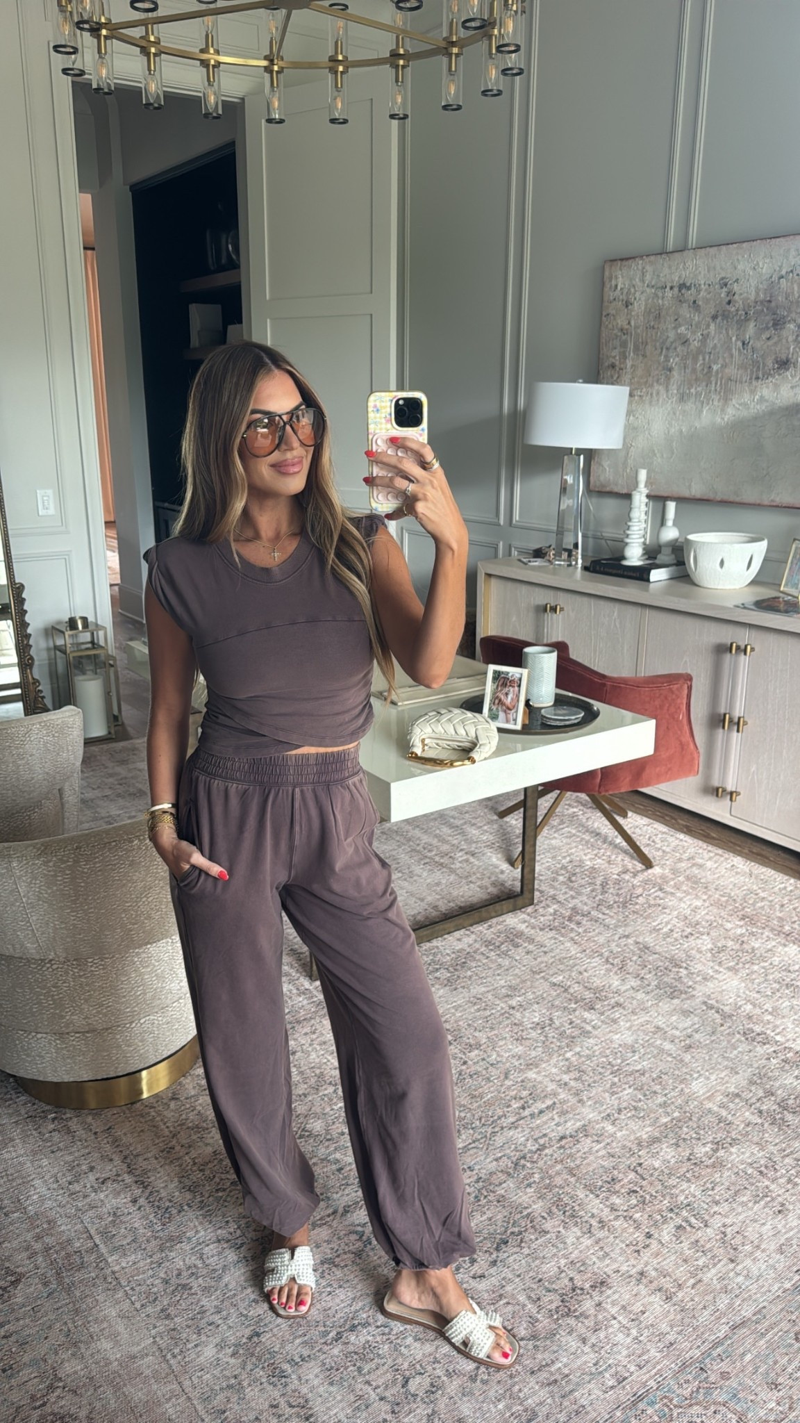 Size small set 
Color is "dark espresso"