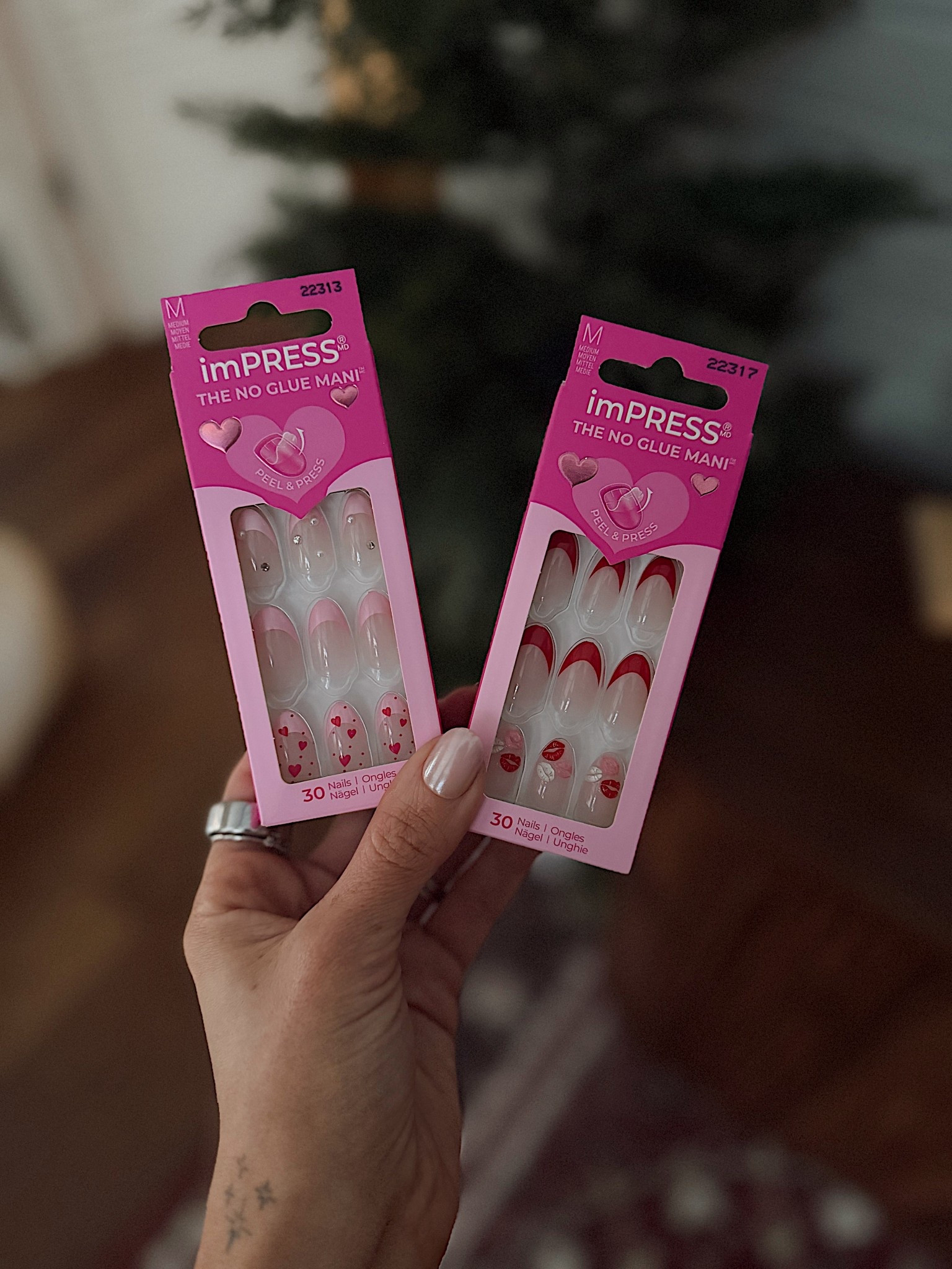 Love is in the air with these beautiful Valentine’s Day themed nails by @impressnails 💕

#LTKBeauty #LTKValentine #LTKselfcare