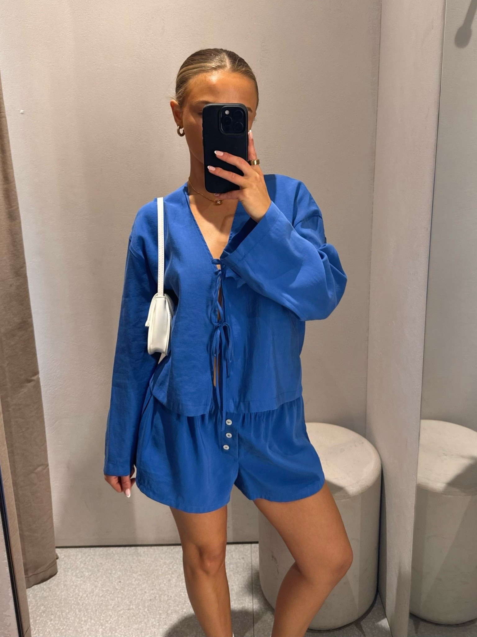 new in zara summer outfits!!🍋

Outfit inspo ideas blue coord beach holiday set long sleeve shorts easy

#LTKsummer #LTKuk #LTKeurope