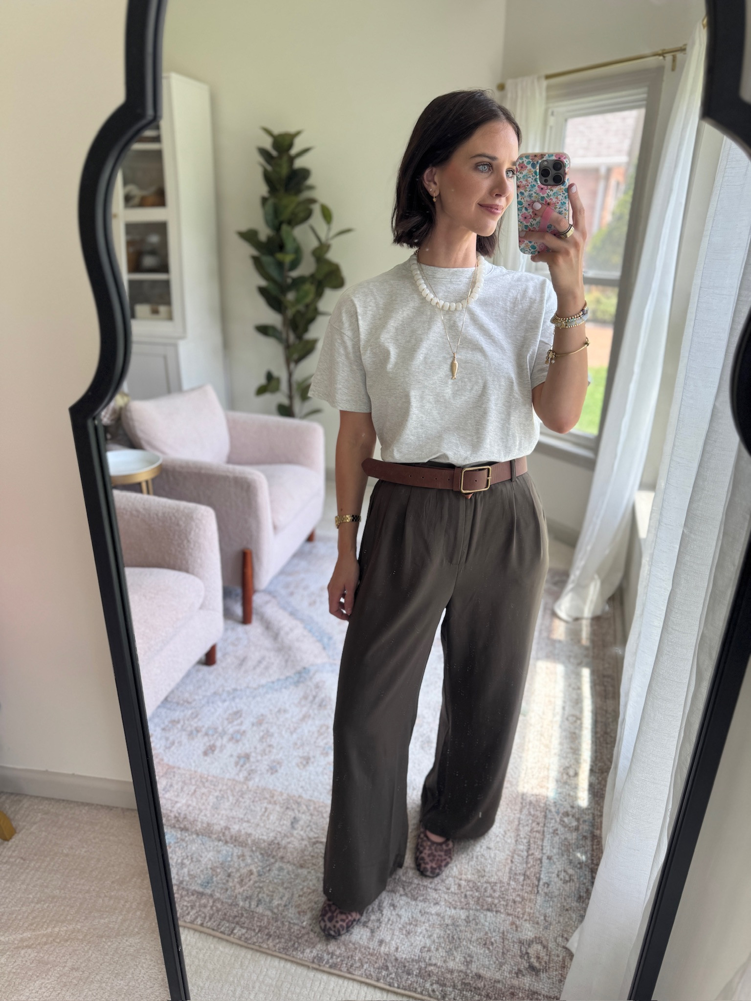 Accessorize with a cute belt!!

workwear, corporate outfit, trousers, fashion, mom fashion, mom style, mom outfits, teacher outfits, teacher outfit inspo, summer outfits, hallie ragan

#LTKootd #LTKSeasonal #LTKWorkwear