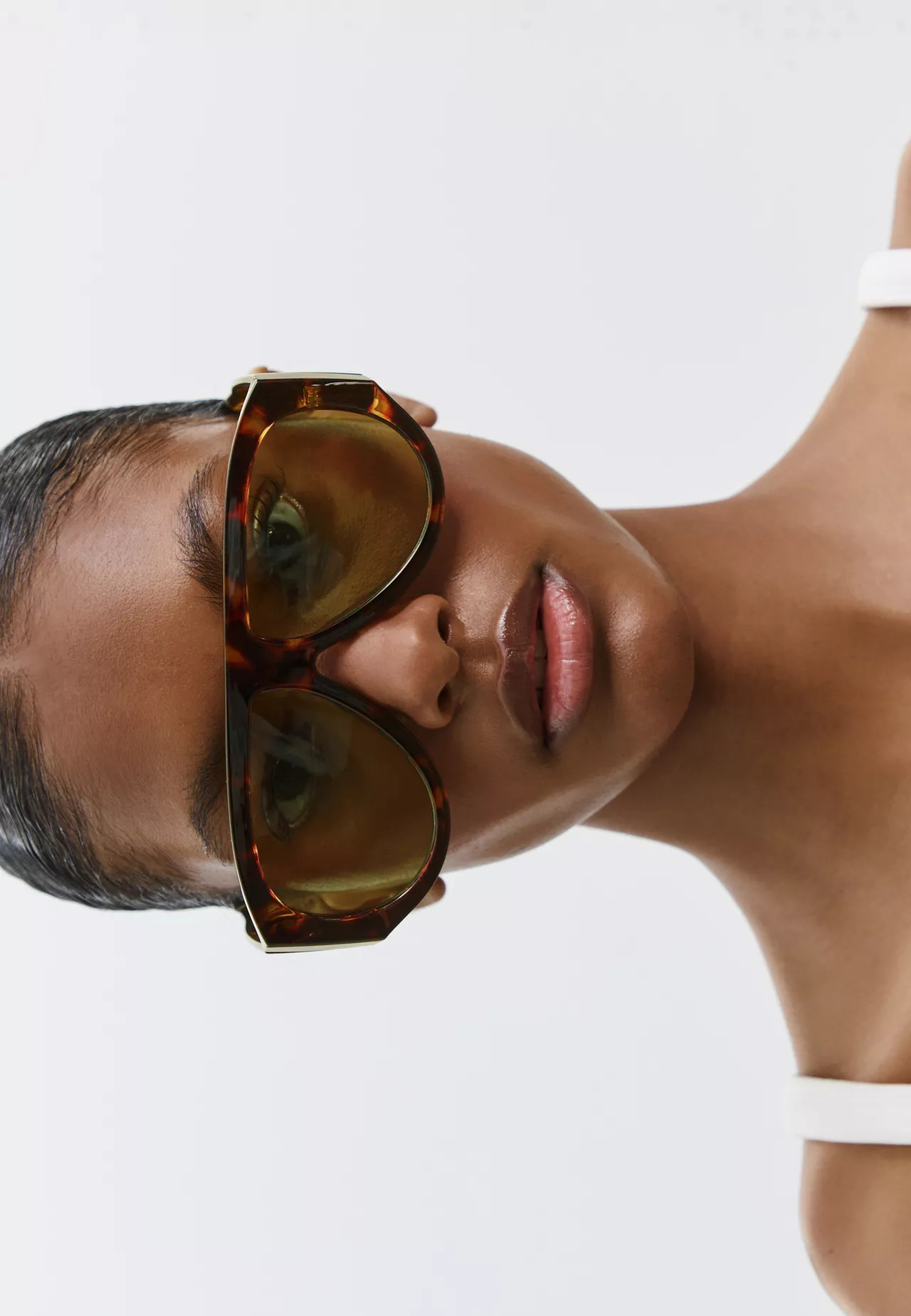 Lunettes de soleil rétro écaille - Lunettes femme | Stradivarius France | Stradivarius (FR)