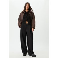 Stradivarius Barrel smart trousers with darts Black 10 | Stradivarius (UK)