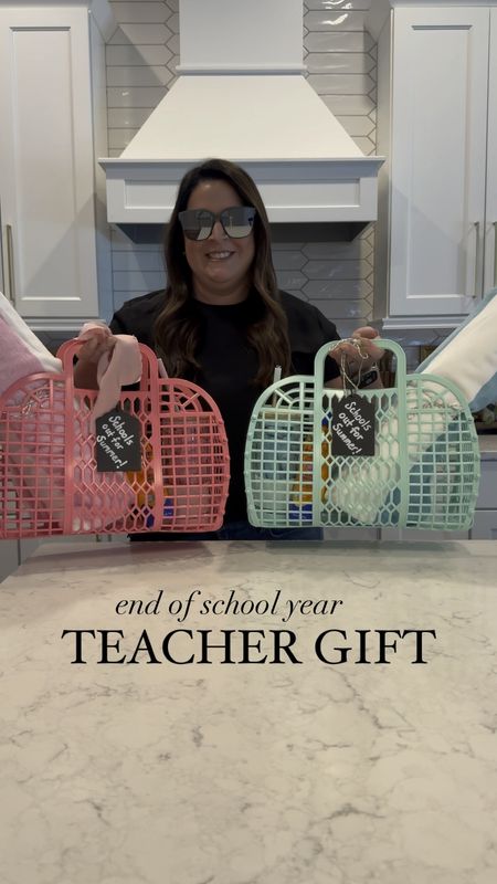 How cute are these end of the year teacher gifts?! 
- waterproof beach fotw
- beach towel 
- aesthetic tumbler 
- sun screen 

Everything is from Amazon! 

#LTKFindsUnder50 #LTKVideo #LTKGiftGuide