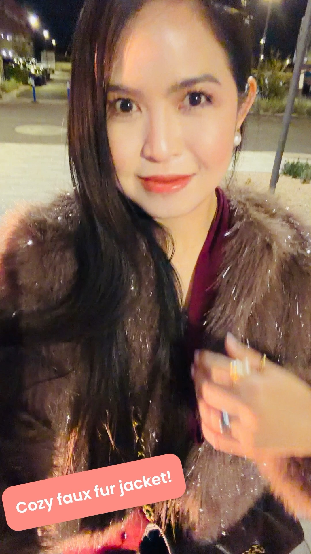 Love good warm jacket anyday especially if it’s this stylish!🤗🤎This one’s a steal linked similar ones below!
.
.
.


#ltkparties #ltkcoats #ltkevents #fauxfurjacket #winterstyle #ltkwinterstyle #wintercoats #ltkfindsunder100 #fuzzyjackets #fuzzycoat 

#LTKSeasonal #LTKootd #LTKgrwm