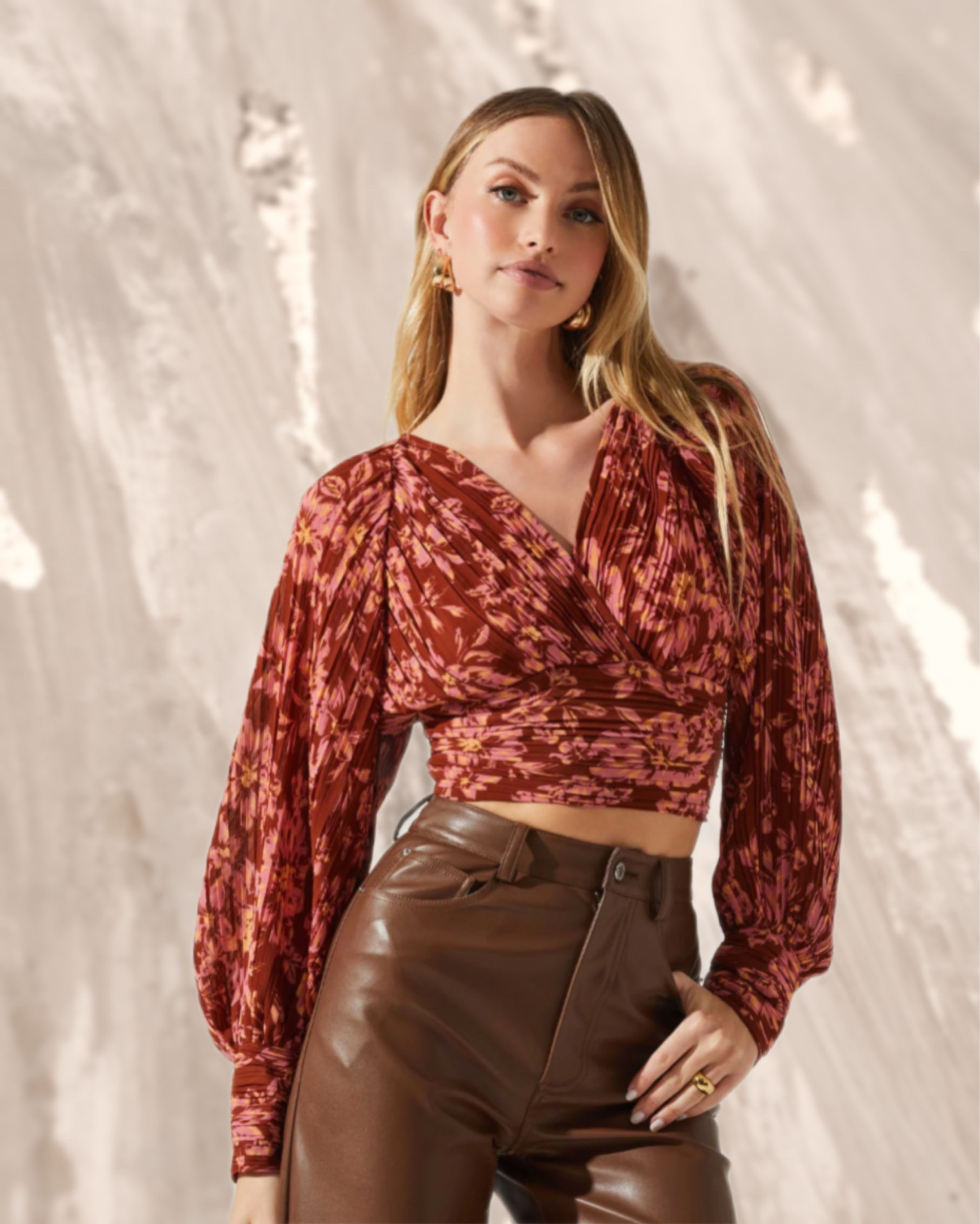 Obsessed with this top, perfect for fall🤎

#LTKunder100 #LTKSeasonal #LTKworkwear