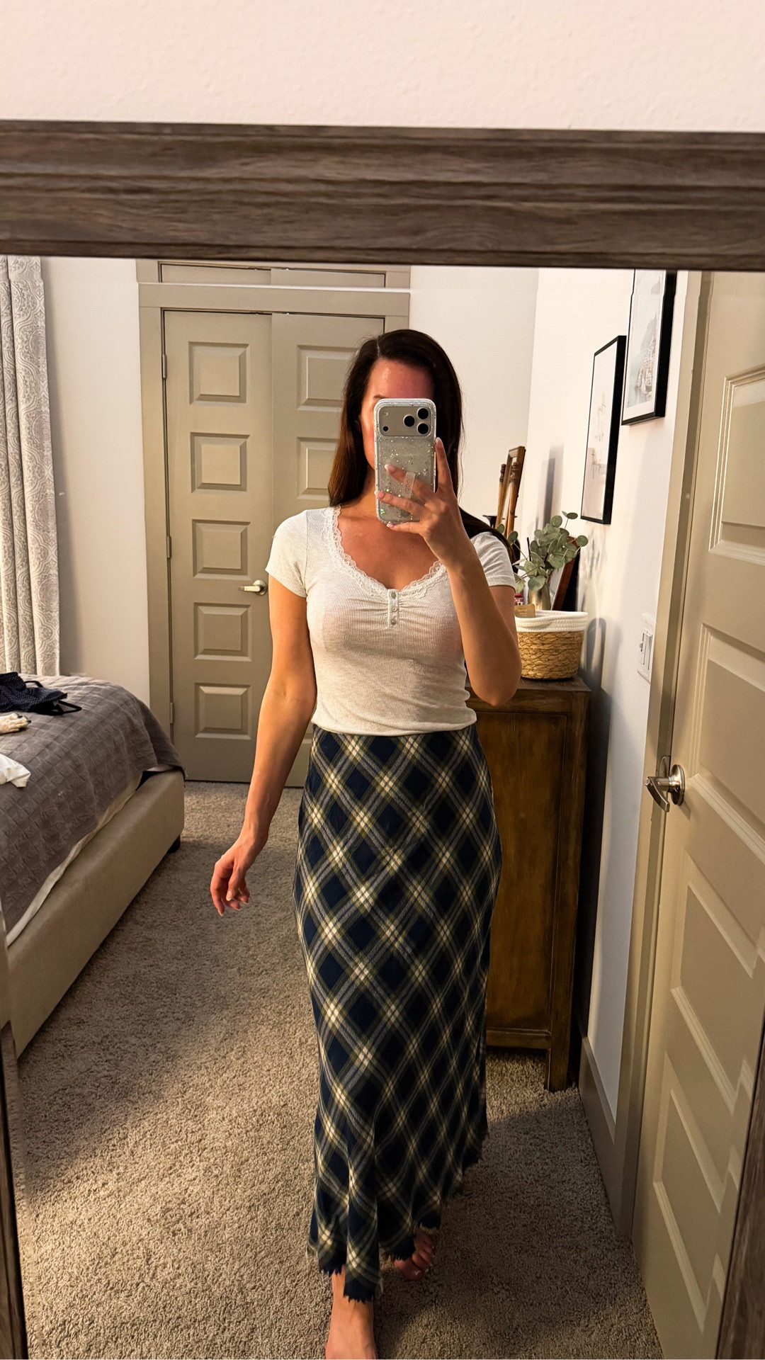 Plaid skirt // top // tshirt // target // under $100 // work wear // office // midi skirt // fall ootd // fall outfits

#LTKootd #LTKgrwm #LTKSaleAlert
