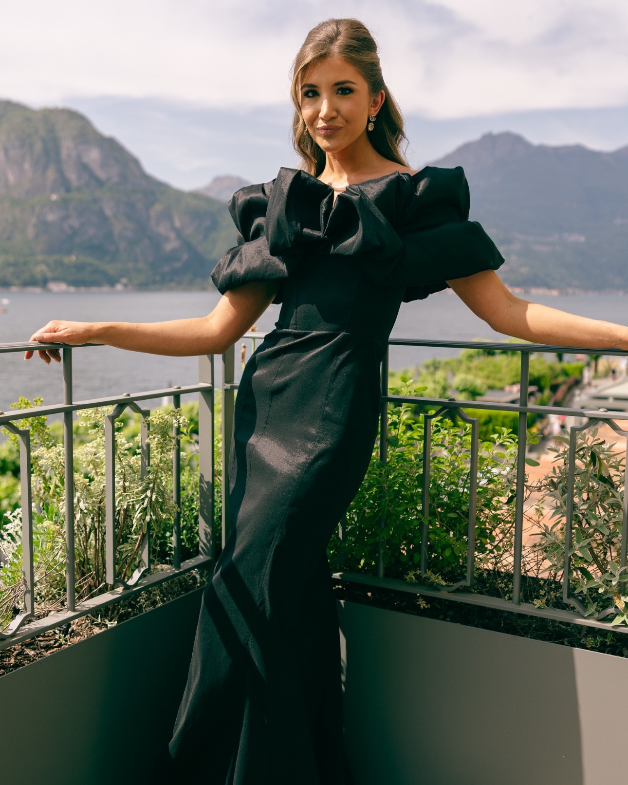 I am in love with my bridesmaids dresses from Show Me Your Mumu! This dress looked amazing on everyone 🖤

#LTKWedding #LTKParties #LTKU