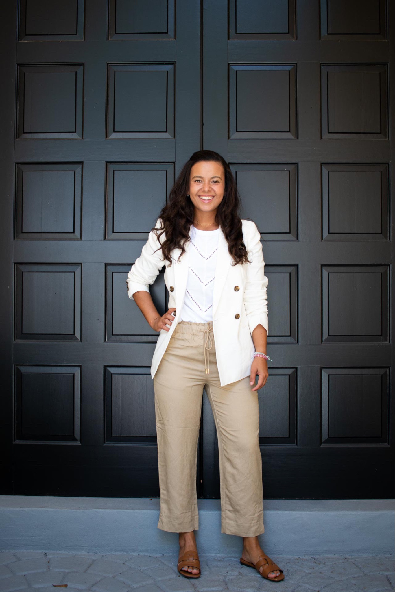 A neutral outfit with the classic white blazer! A must have piece for your capsule wardrobe. There are so many ways to style white blazers!

#LTKstyletip #LTKxNSale #LTKunder100