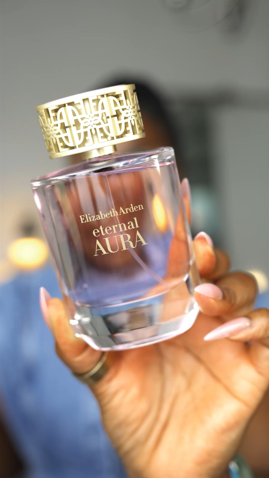Eternal Aura by Elizabeth Arden is a beautiful sweet floral fragrance that screams spring and summer brunch! #Fragrance #EternalAURA #macysstylecrew #macyspartner
#elizabethardenpartner @elizabetharden @macys