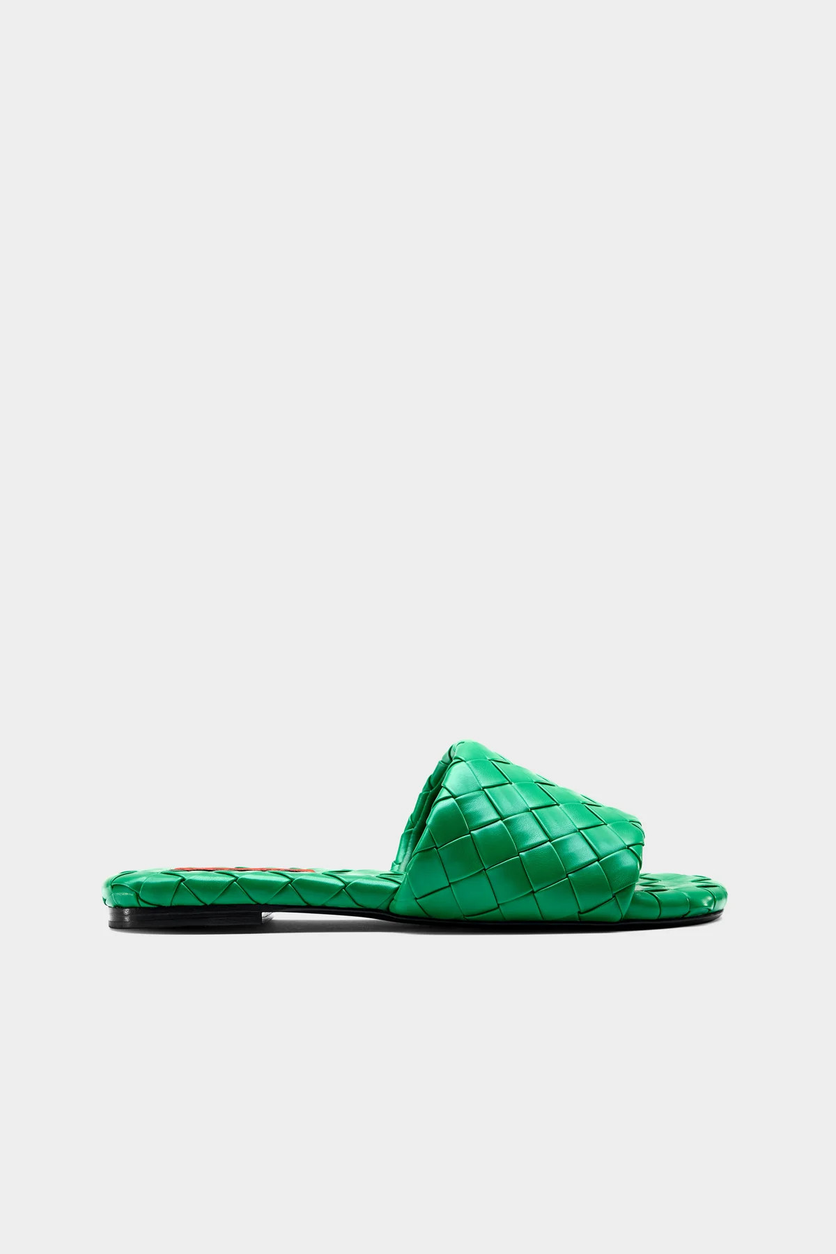 Woven Salerno Sandal In Gummy Green | Simon Miller