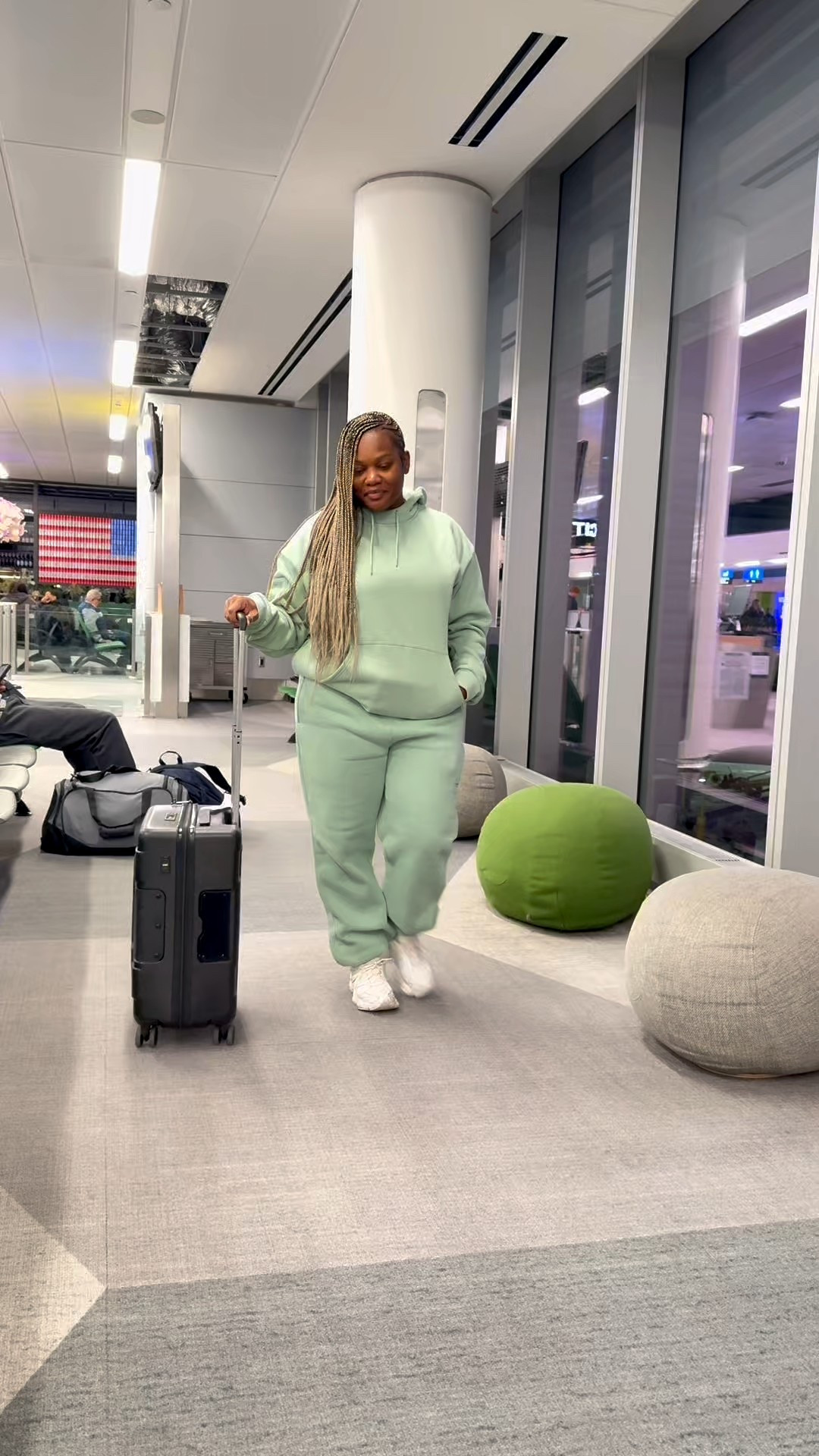 Airplane mode but make it comfortable ✈️

#LTKgrwm #LTKTravel #LTKOver40