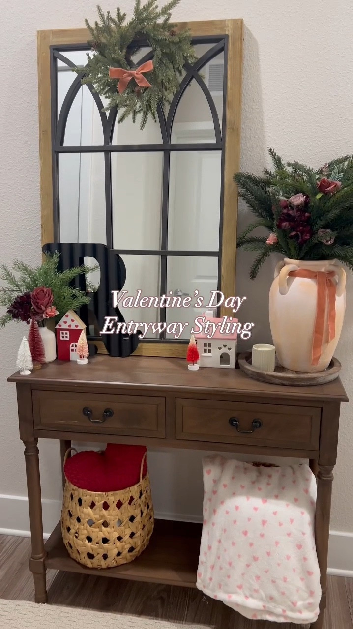 No question, my entryway’s a 10 🤭💌  Just sprucing it up for Valentine’s Day! Linked some cute inspo for you on my LTK 🫶🏼✨
.
.
.
#entrywaystyling #entrywaydecor #valentinesdaydecor #apartmentdecor #howtostyleyourentryway #homedecor 

#LTKSeasonal #LTKHome #LTKStyleTip