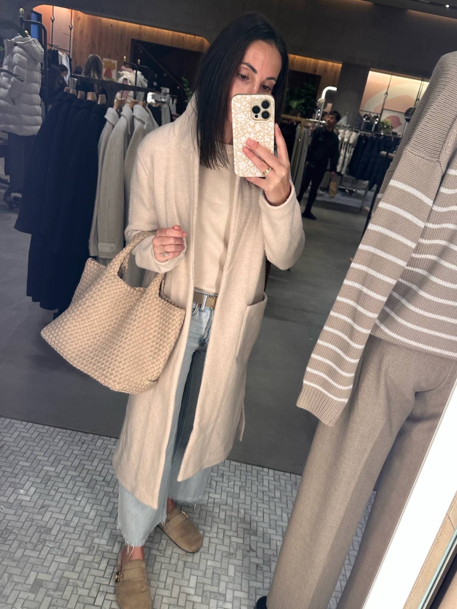 Fall outfit:
Long sweater cardigan 