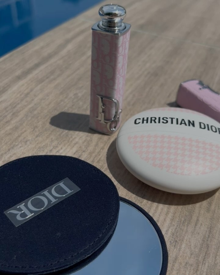 💖 New Haul Alert! 💖 Yeap! I’m in your feed 😎

Feeling fabulous with my latest additions:

1️⃣Dior lipsticks and special lids 💋
Luxurious Christian Dior cream and mirror 
2️⃣ Dior beauty boxes 🖤
3️⃣ Christian Dior Boxes who knows what’s inside 😎 (I can show in my story about all pieces) 
4️⃣ Gorgeous Rhode lipsticks 💄
5️⃣ Pink Victoria’s Secret tote bag 🎀
6️⃣ Refreshing Aloe Vera drink 🌿 
7️⃣ Mesmerizing Twilight eyeshadows palette 🌌
8️⃣ DX4 body balancing system x Forever Living 🌱
9️⃣ Miss Dior beauty box! ✨

The Shimmering Rose Sorbet Body Gel is an absolute treat for my skin, leaving it soft and glowing. Dior always knows how to make me feel special. 💖

Which one is your favorite? Comment below! ⬇️ 

#MissDior #LuxurySkincare #BeautyHaul #Glamour #SelfCare #NewHaul #LuxuryBeauty #MakeupLover #VictoriaSecret #DiorBeauty #AloeVera #RhodeLipsticks #TwilightEyeshadow #ForeverLiving #Fashionista