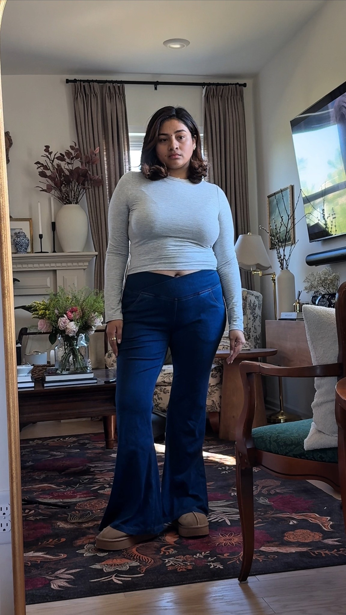 Crossover Flare Jeans 

#LTKStyleTip #LTKGiftGuide #LTKMidsize