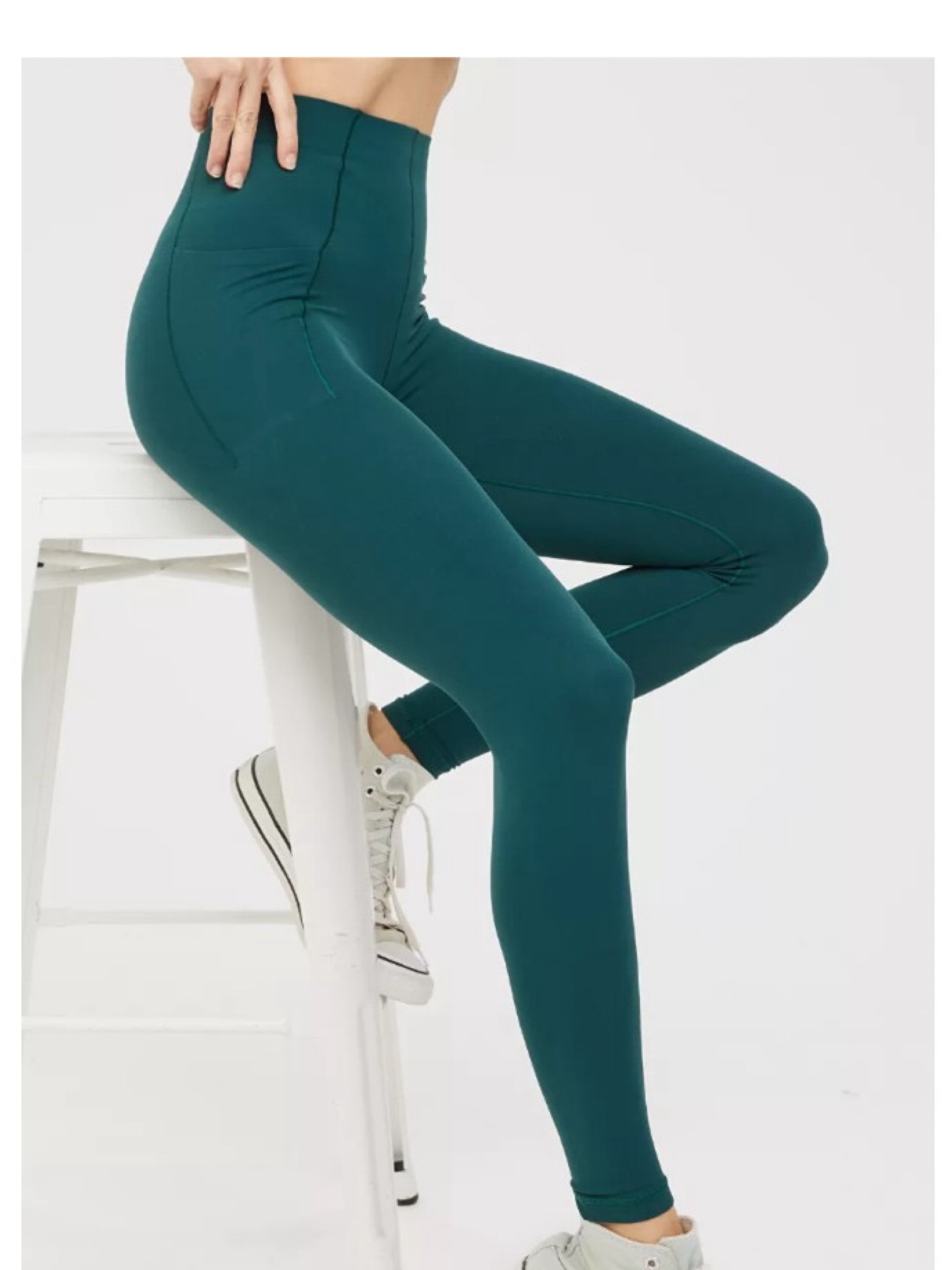 Offline by aerie real me xtra hold up pocket leggings in ‘deep forest green’ from aerie
Kingfisher 
House of colour / Autumn 

#LTKStyleTip #LTKFitness #LTKTravel