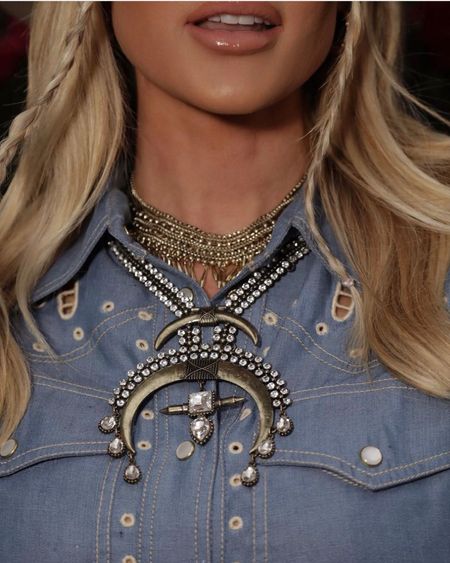 It’s all in the details. Western style necklaces are so cute! 

necklace l jewelry l western jewelry l fall inspo l fall outfit