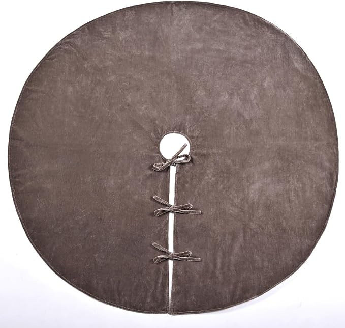 CG Hunter Holiday Collection 60-Inch Velvet Espresso Christmas Tree Skirt, Premium Christmas Deco... | Amazon (US)