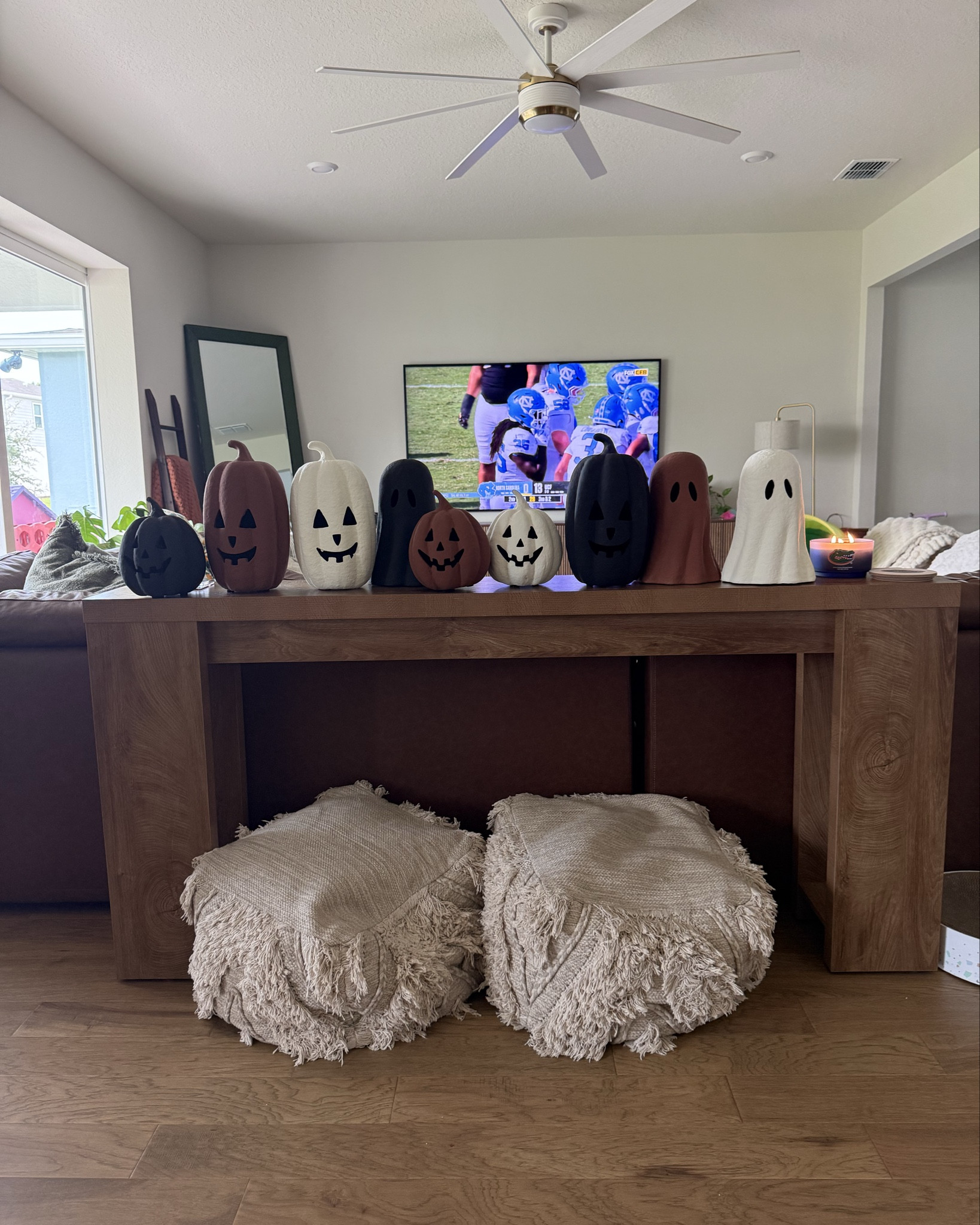 Oh hi ☺️👻🎃

#LTKHome #LTKFallSale #LTKSeasonal